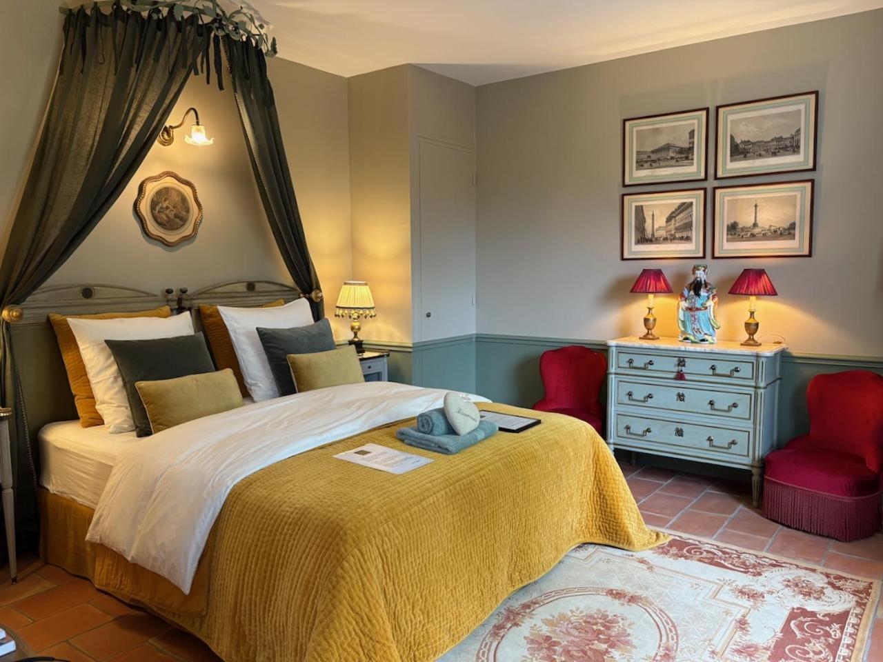 그리모 Les Aurochs B&B 외부 사진